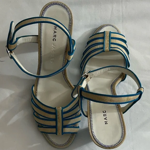 MAC Jacobs Canvas Blue and Cream Pattern Strappy Heel Sandals Size 8.5 - Picture 2 of 8